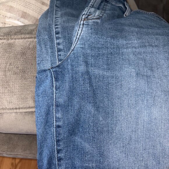 7 For All Mankind High Rise Cropped Wide Leg Alexa Jeans in Heidi - Picture 5 of 5